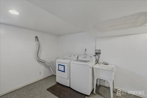 126 Orange Street Edison NJ 08817