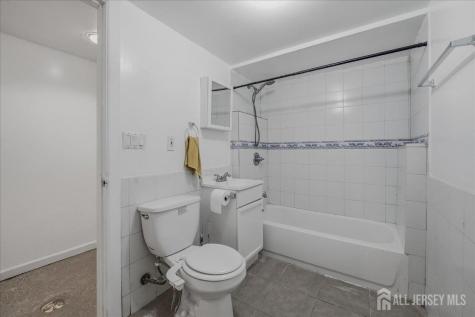 126 Orange Street Edison NJ 08817