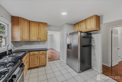 126 Orange Street Edison NJ 08817