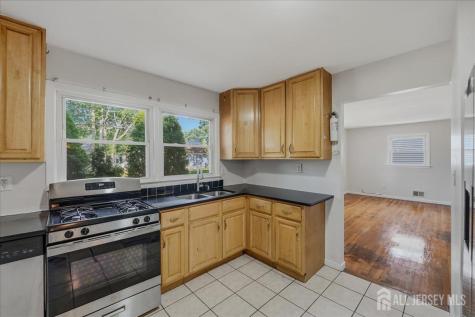 126 Orange Street Edison NJ 08817
