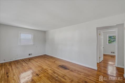 126 Orange Street Edison NJ 08817