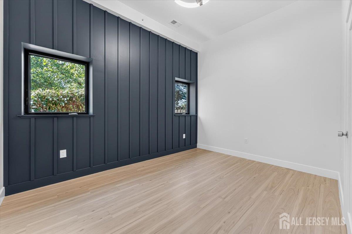 810 N 2nd Avenue Highland Park NJ 08904