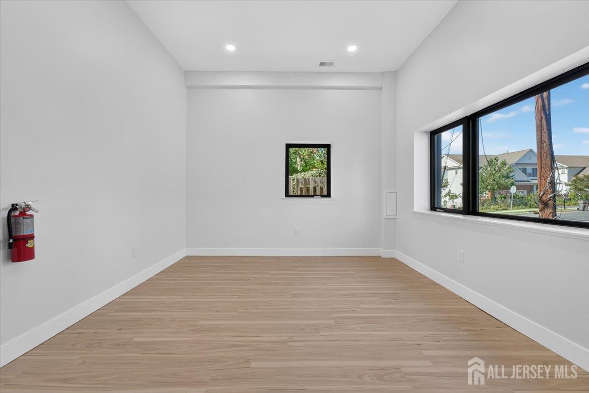 810 N 2nd Avenue Highland Park NJ 08904