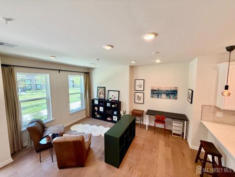 614 Sadie Circle New Brunswick NJ 08901