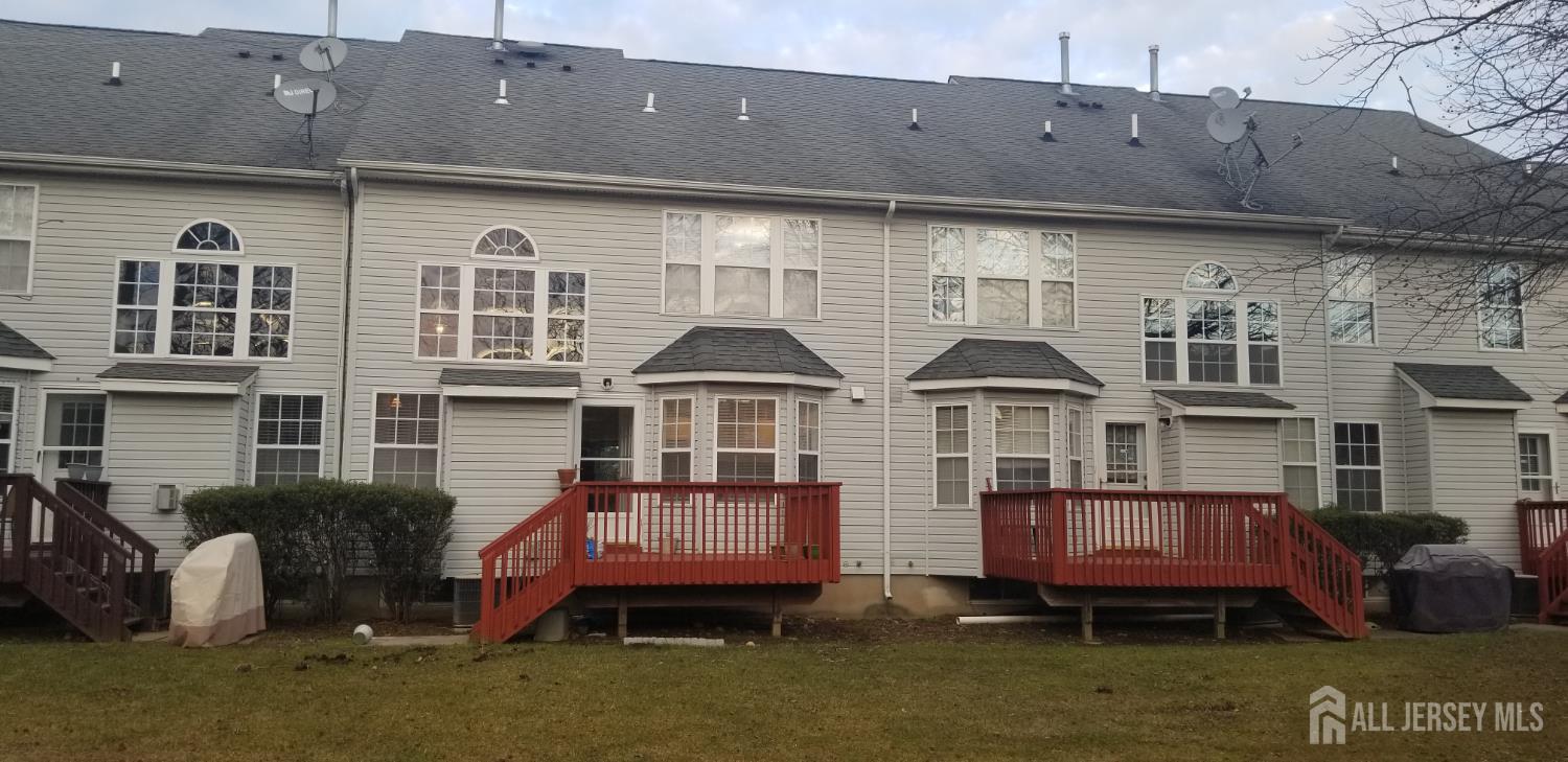 327 Hawthorne Road North Brunswick NJ 08902