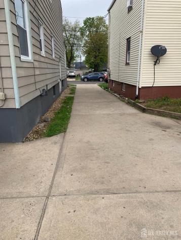 47 Holly Street Carteret NJ 07008