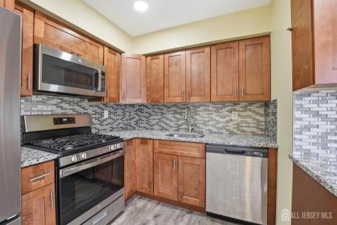 160 Evergreen Road Edison NJ 08837