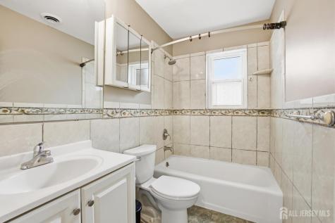 160 Evergreen Road Edison NJ 08837