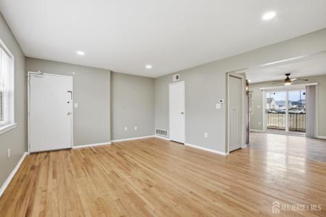 160 Evergreen Road Edison NJ 08837