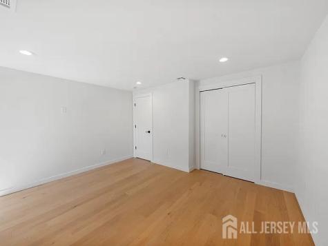 3 Meadow Road Edison NJ 08817