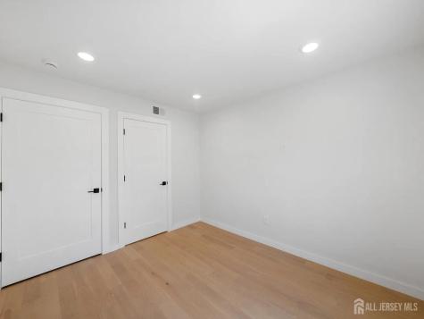 3 Meadow Road Edison NJ 08817
