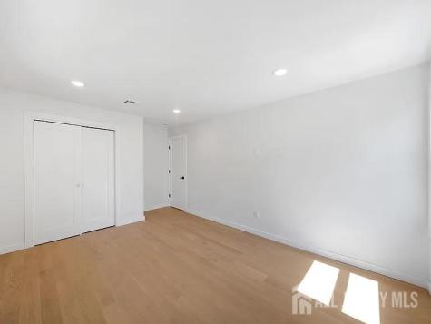 3 Meadow Road Edison NJ 08817
