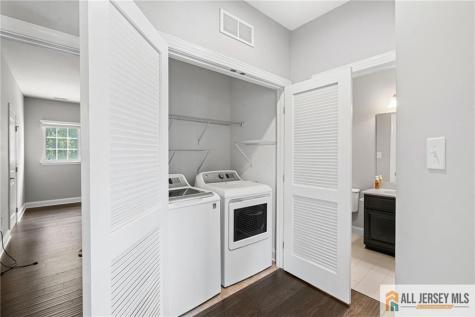89 Isabelle Court Evesham NJ 08053