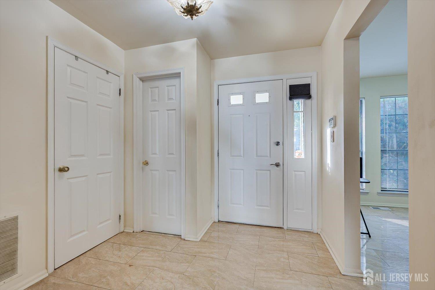 1402 Timber Oaks Road Edison NJ 08820
