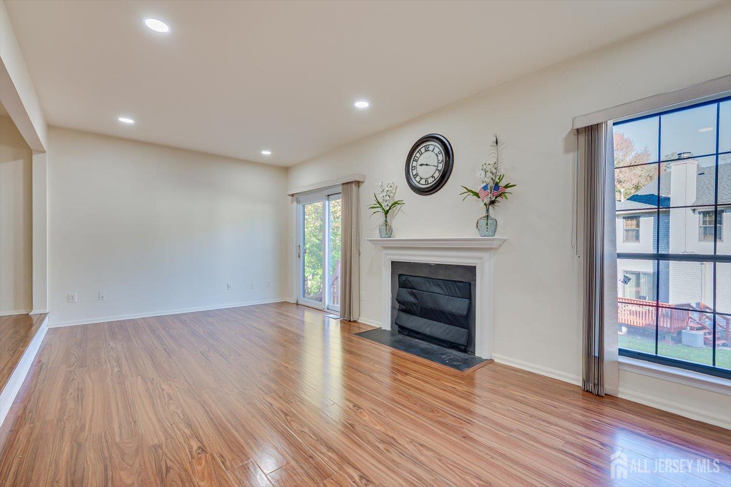 1402 Timber Oaks Road Edison NJ 08820