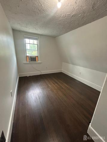 272 Lake Avenue Metuchen NJ 08840