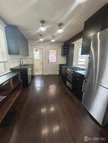 272 Lake Avenue Metuchen NJ 08840