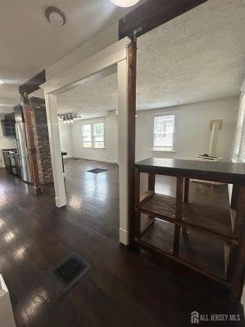 272 Lake Avenue Metuchen NJ 08840