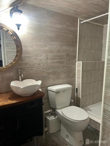 272 Lake Avenue Metuchen NJ 08840
