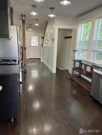 272 Lake Avenue Metuchen NJ 08840