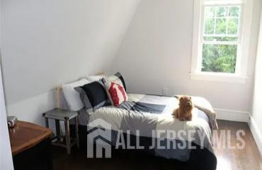 272 Lake Avenue Metuchen NJ 08840