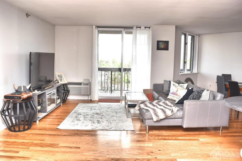 30 S Adelaide Avenue S Highland Park NJ 08904