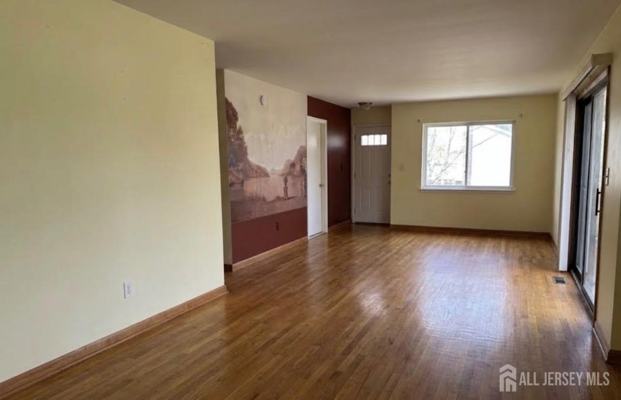 147 Amberley Drive Manalapan NJ 07726