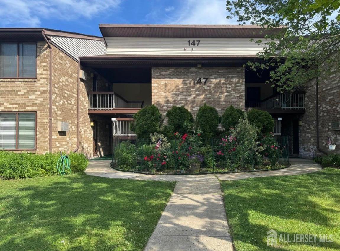 147 Amberley Drive Manalapan NJ 07726