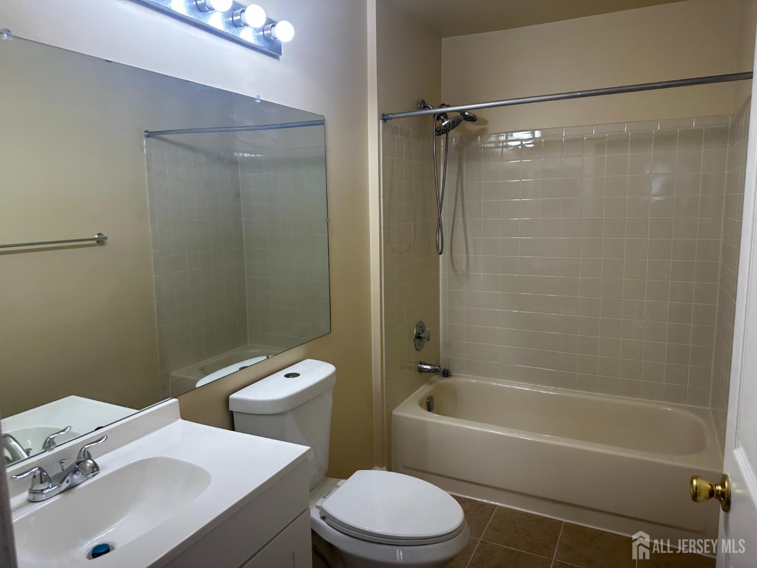 465 Northam Drive North Brunswick NJ 08902