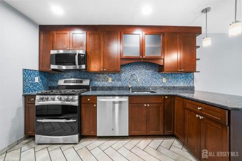 34 Sassafras Court North Brunswick NJ 08902
