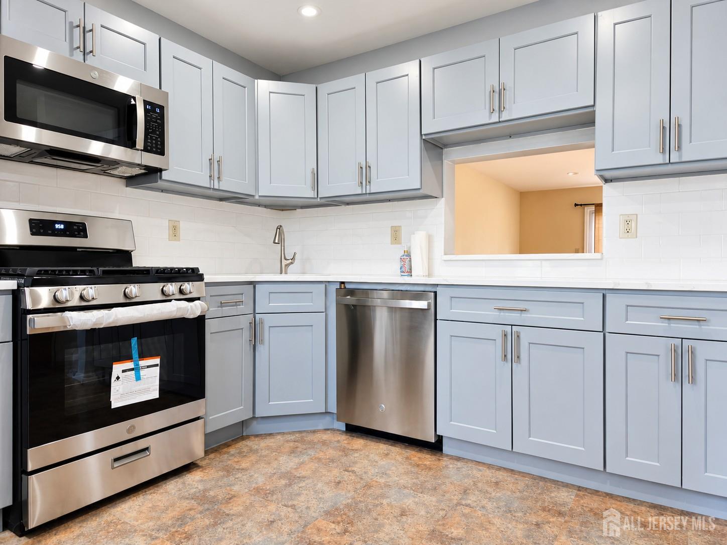 240 Hampshire Court Piscataway NJ 08854
