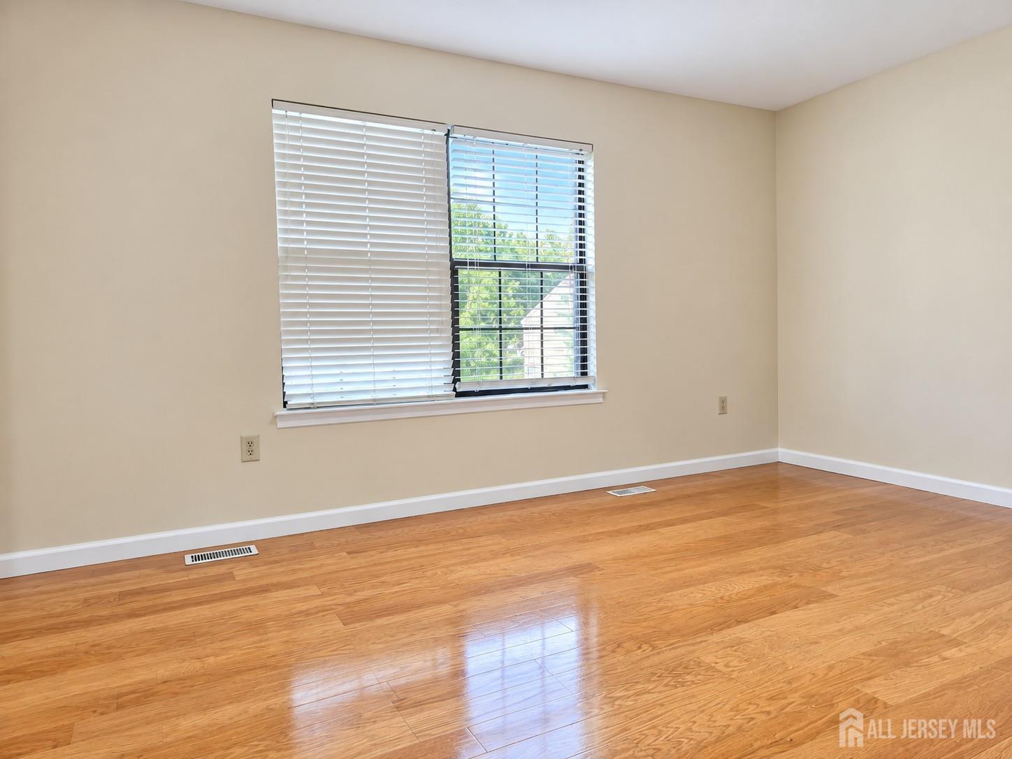 240 Hampshire Court Piscataway NJ 08854