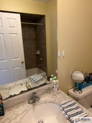 4 Applegate Court Cranbury NJ 08512