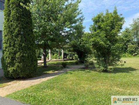 4 Applegate Court Cranbury NJ 08512