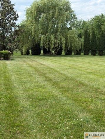 4 Applegate Court Cranbury NJ 08512
