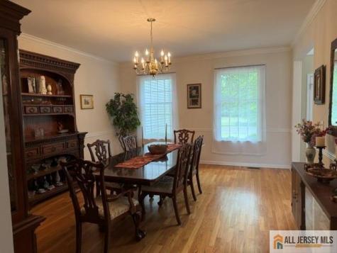 4 Applegate Court Cranbury NJ 08512