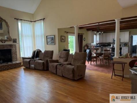 4 Applegate Court Cranbury NJ 08512