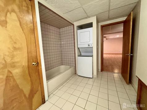 54 Loring Avenue Edison NJ 08817