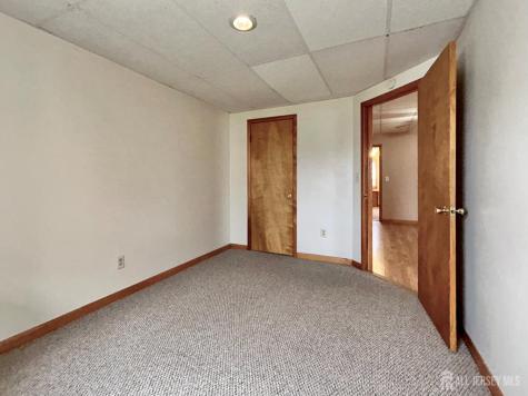 54 Loring Avenue Edison NJ 08817