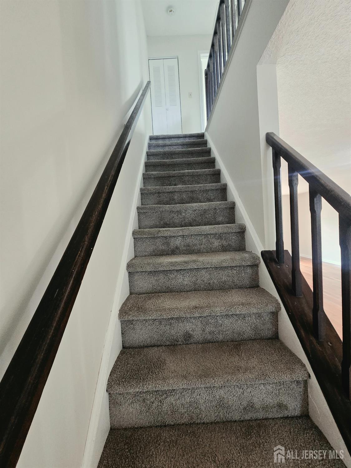 187 Hampshire Court Piscataway NJ 08854