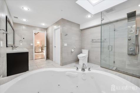 950 Sunset Ridge Bridgewater NJ 08807
