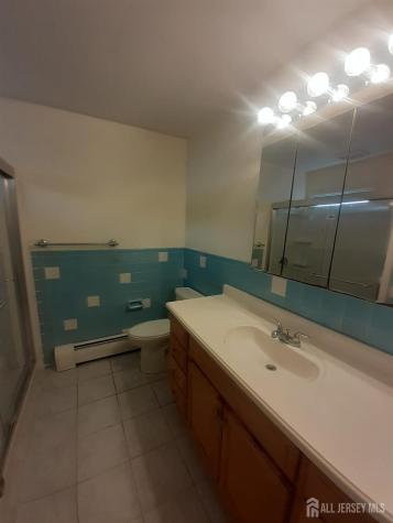1776 Oak Tree Road Edison NJ 08820