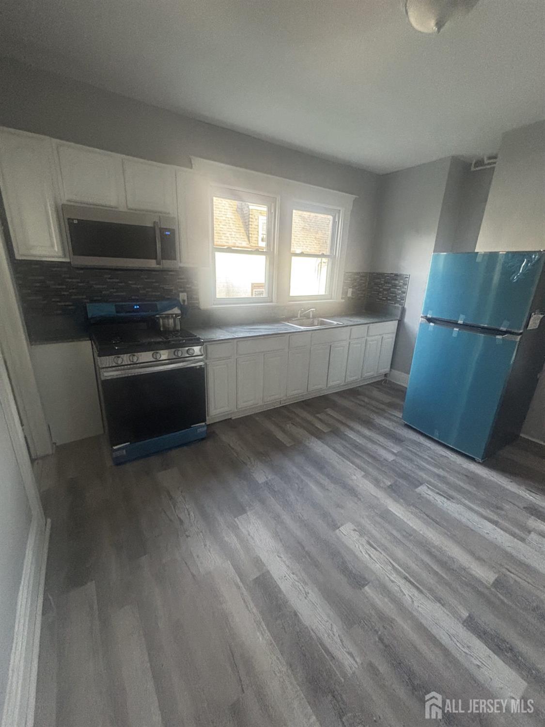 29 Irving Avenue Newark NJ 07112