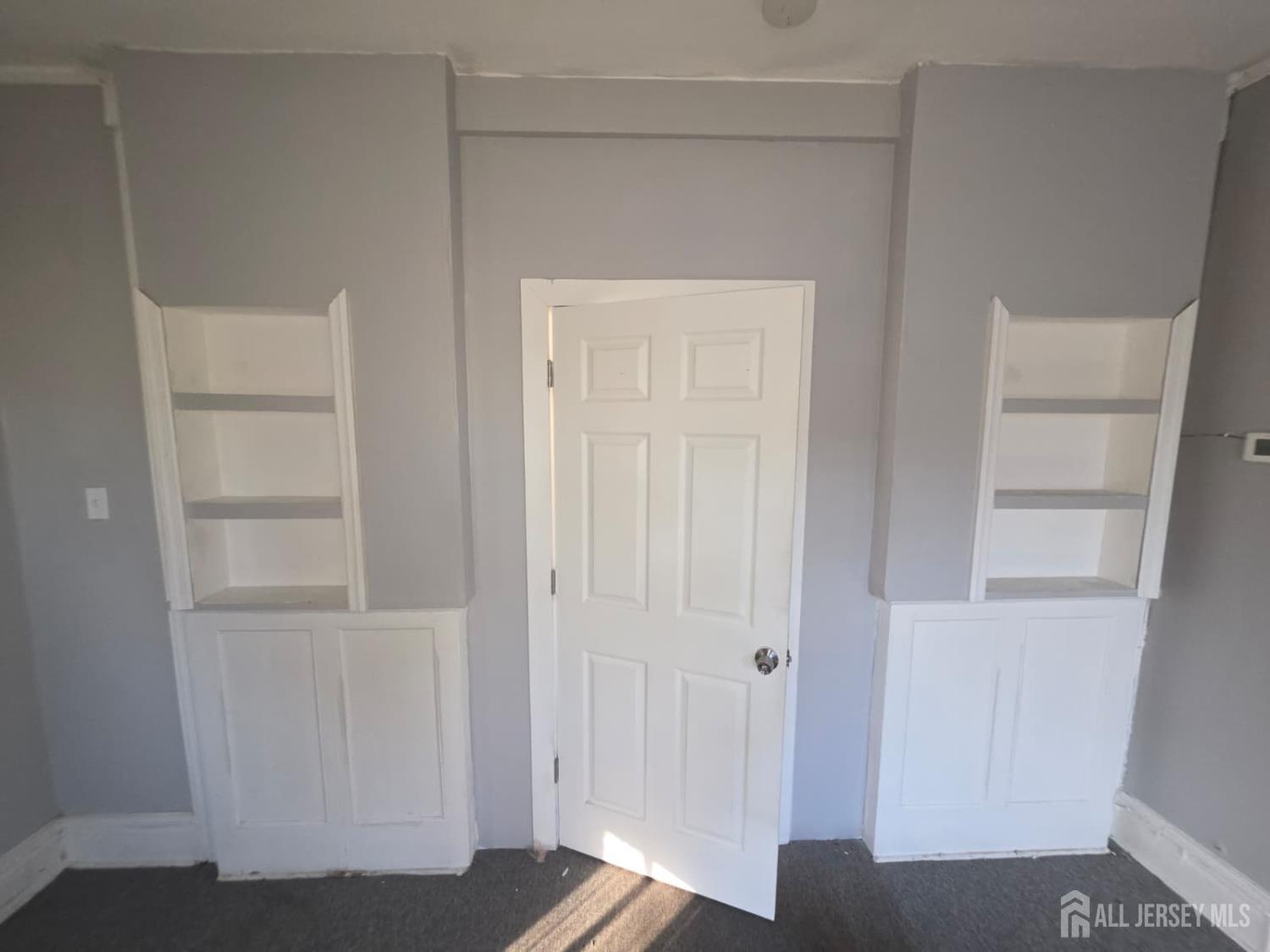 29 Irving Avenue Newark NJ 07112