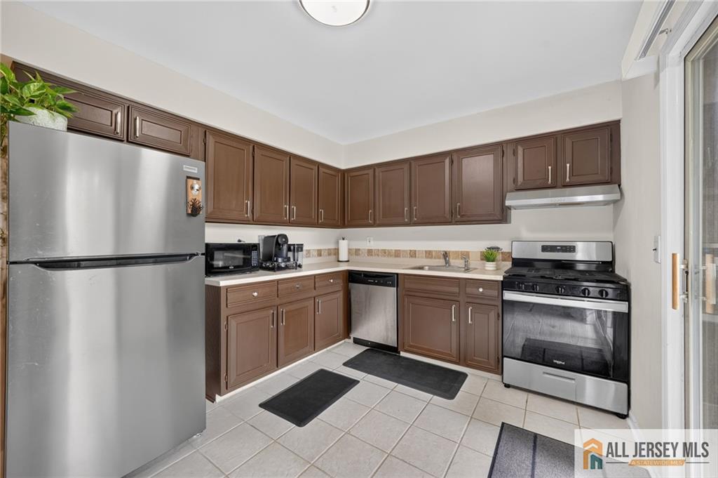 207 Mandon Court South Brunswick NJ 08540