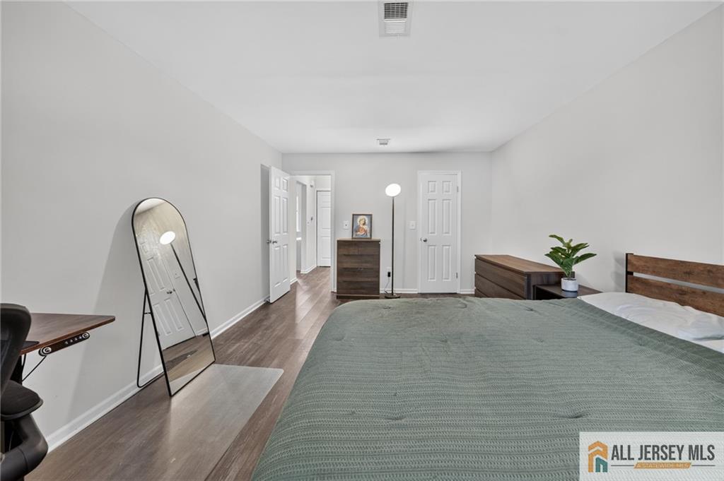 207 Mandon Court South Brunswick NJ 08540