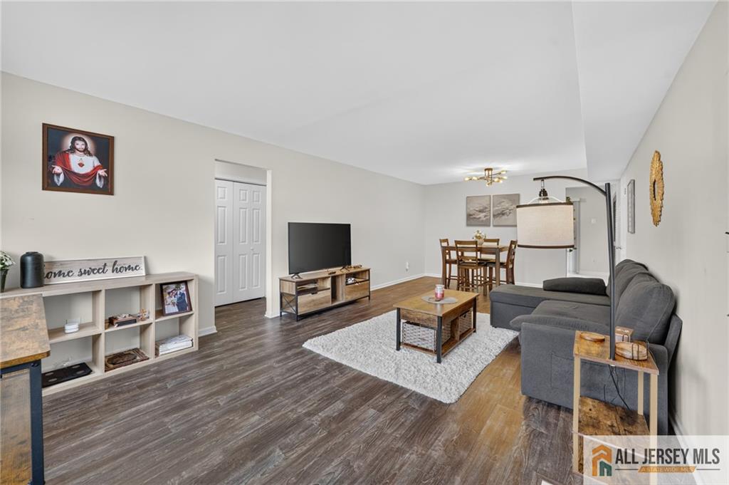 207 Mandon Court South Brunswick NJ 08540