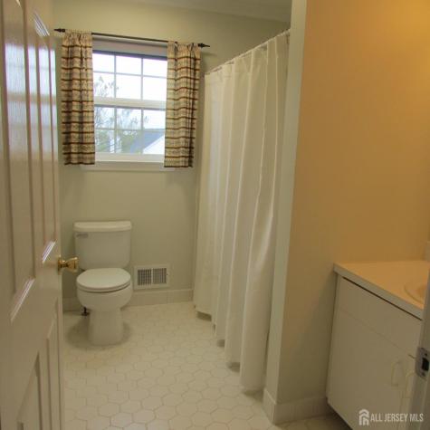29 Tall Oaks Court Parlin NJ 08859