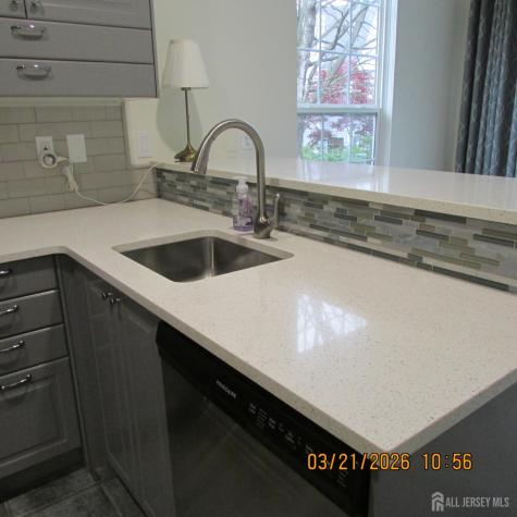 29 Tall Oaks Court Parlin NJ 08859