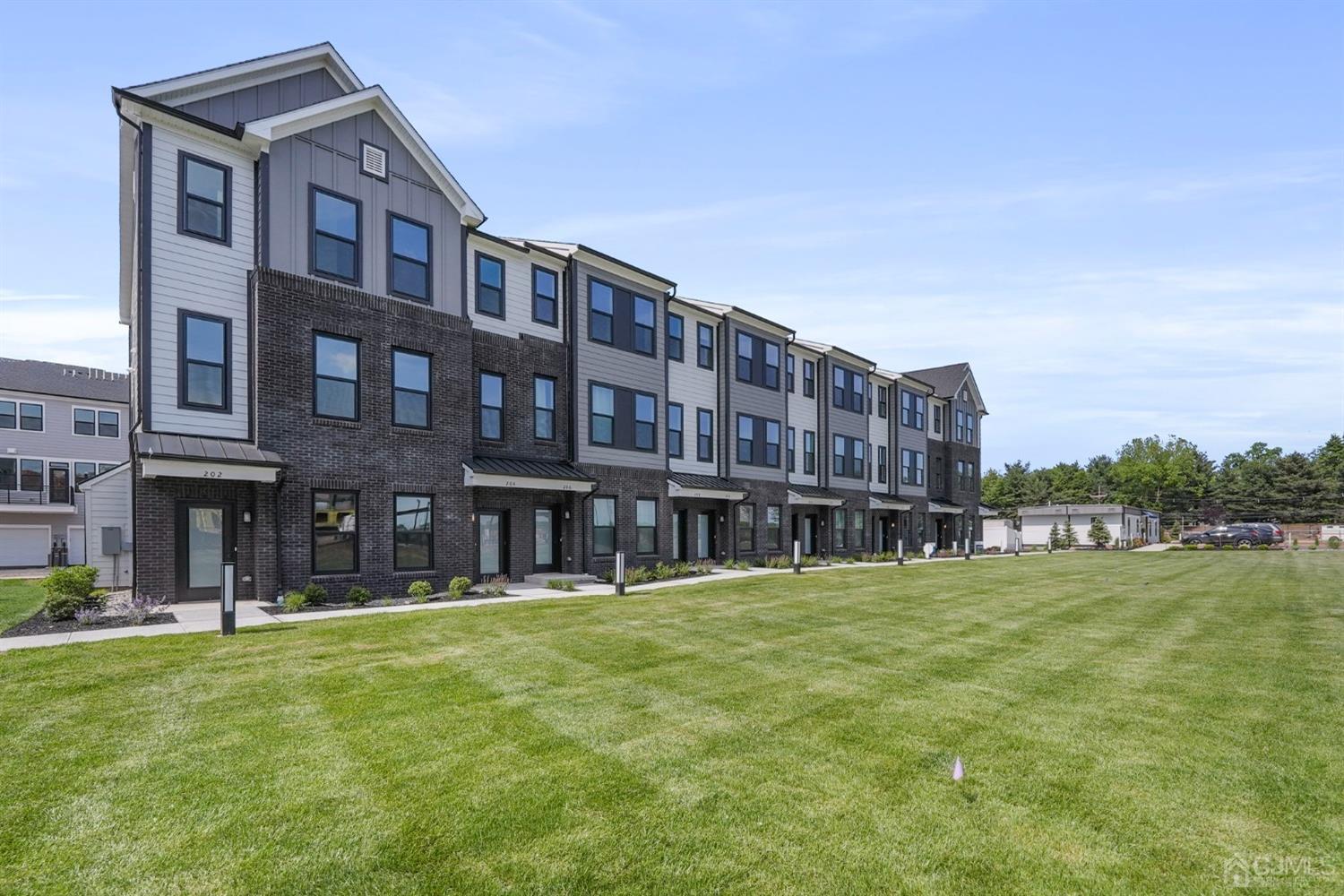 204 Lyla Lane New Brunswick NJ 08901